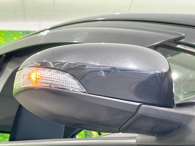 2013 Toyota Aqua DAA-NHP10 (UW-6a97956e21896)[14]