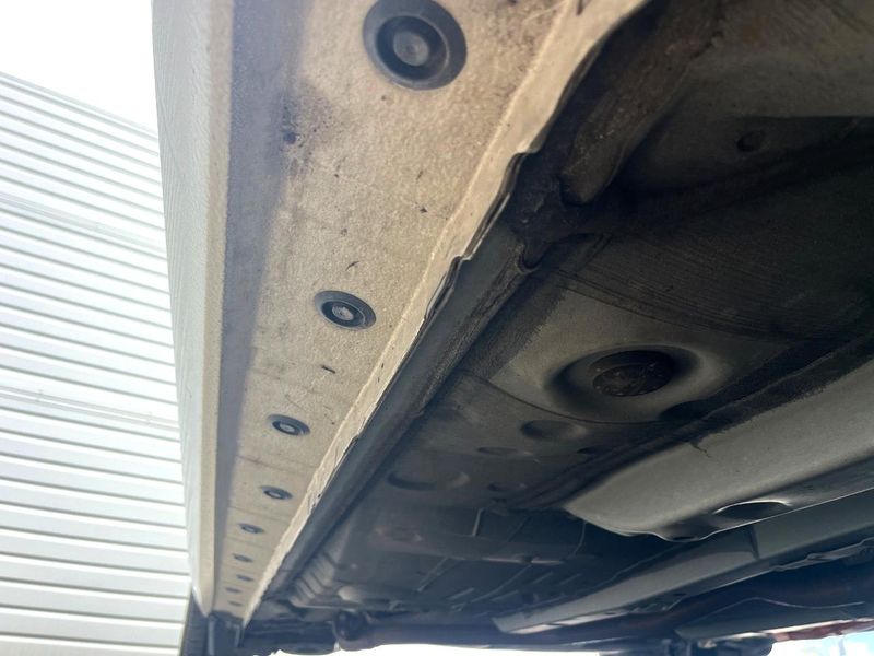 2014 Toyota Aqua DAA-NHP10 (UW-6a979570c0e6a)[11]