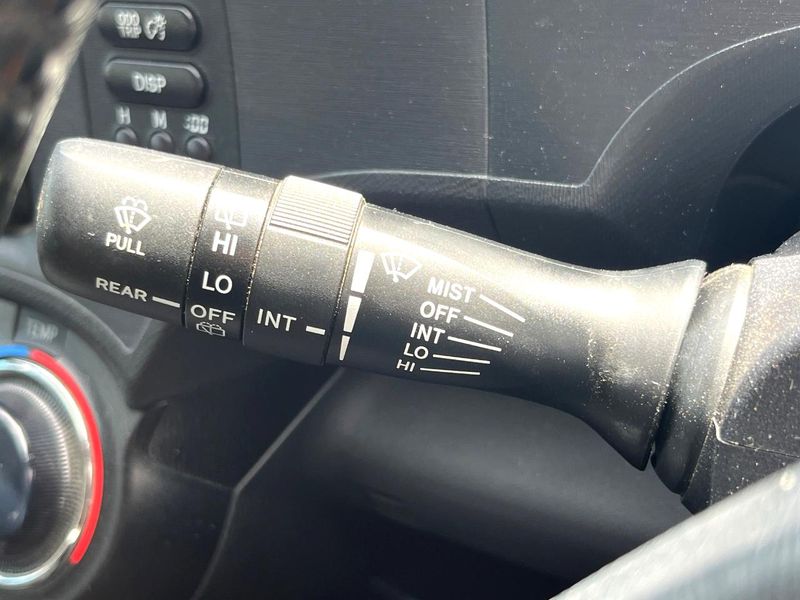 2014 Toyota Aqua DAA-NHP10 (UW-6a979570c0e6a)[17]