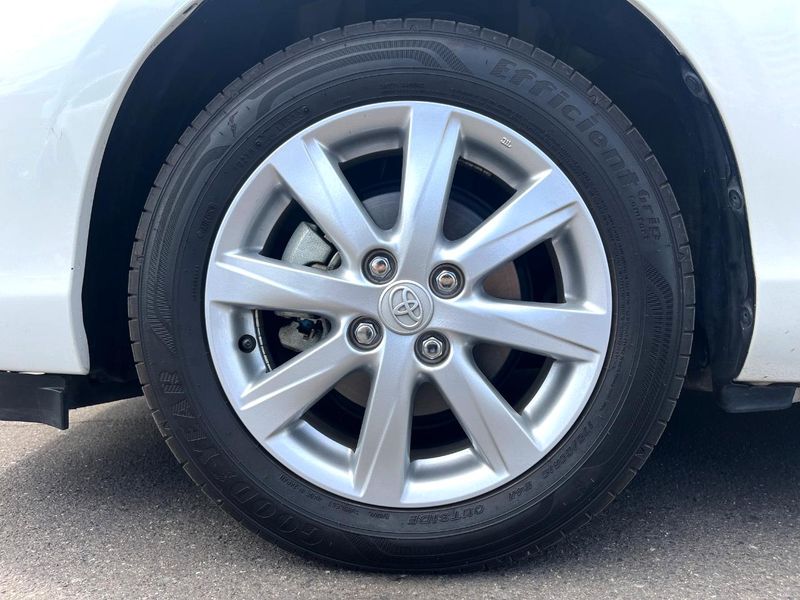 2014 Toyota Aqua DAA-NHP10 (UW-6a979570c0e6a)[9]