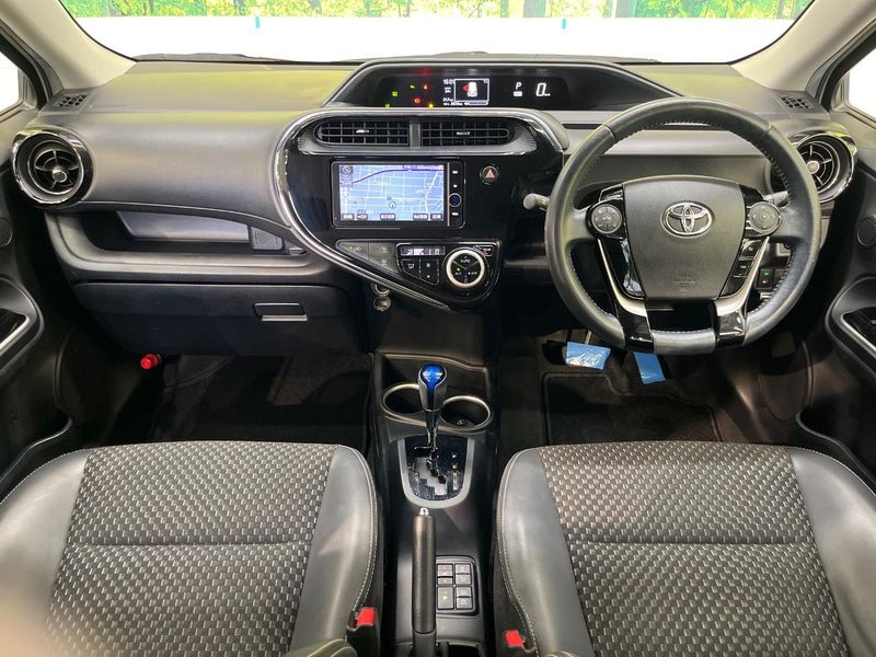 2018 Toyota Aqua DAA-NHP10H (UW-6a97957b55b96)[20]