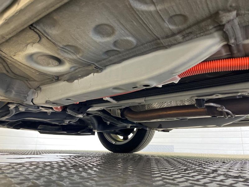 2018 Toyota Aqua DAA-NHP10H (UW-6a97957b55b96)[8]