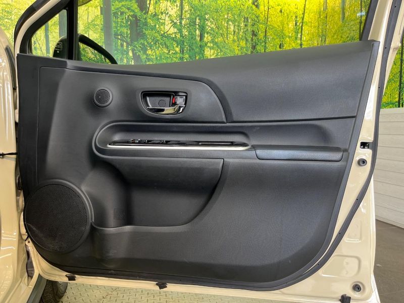 2018 Toyota Aqua DAA-NHP10H (UW-6a97957b55b96)[12]