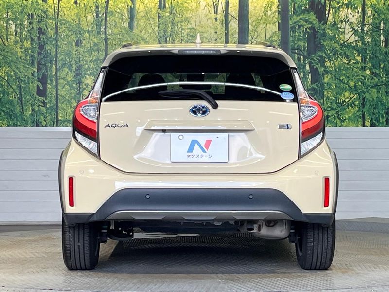 2018 Toyota Aqua DAA-NHP10H (UW-6a97957b55b96)[7]