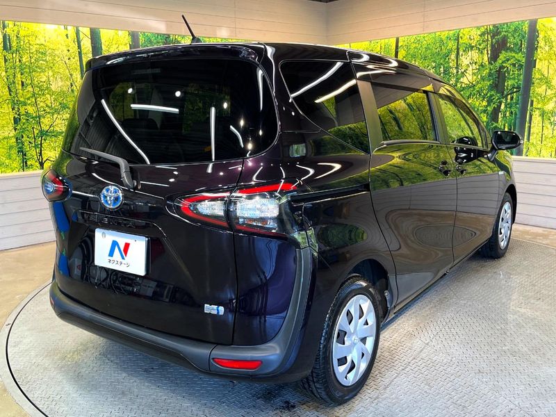 2017 Toyota Sienta DAA-NHP170G (UW-6a97957ff377a)[10]