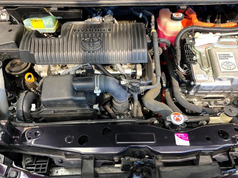 2017 Toyota Sienta DAA-NHP170G (UW-6a97957ff377a)[4]