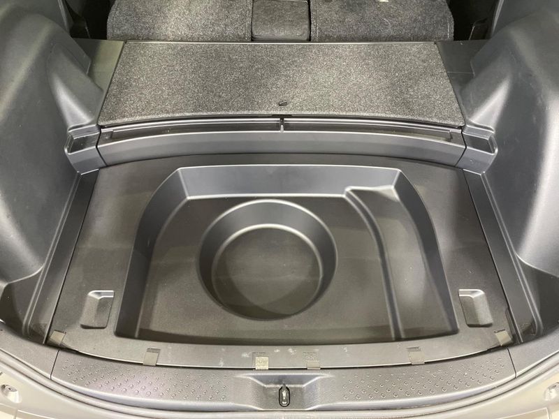 2022 Toyota Sienta 5BA-NSP170G (UW-6a97958c6ef97)[27]