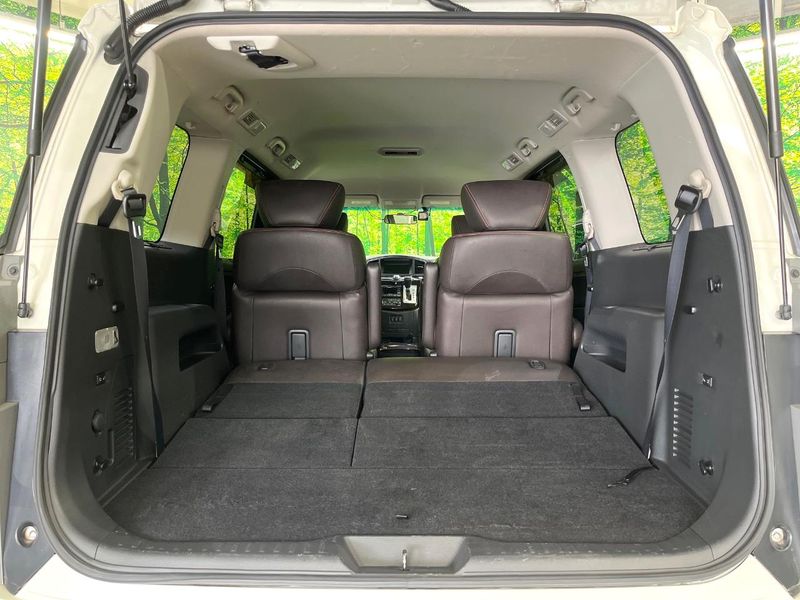 2011 Nissan Elgrand DBA-PNE52 (UW-6a97959646115)[11]
