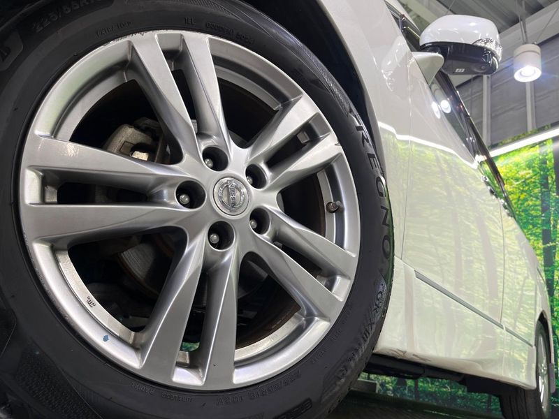 2011 Nissan Elgrand DBA-PNE52 (UW-6a97959646115)[25]