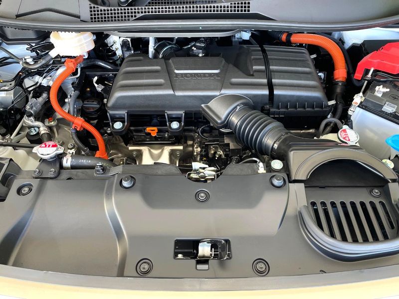 2026 Honda Step Wagon 6AA-RP8 (UW-6a9795a99655f)[4]