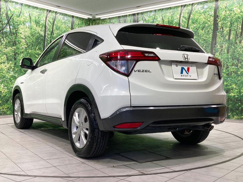 2017 Honda Vezel DAA-RU3 (UW-6a9795ad40971)[21]