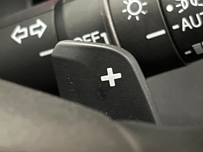 2022 Honda Vezel 6AA-RV5 (UW-6a9795b51b603)[18]