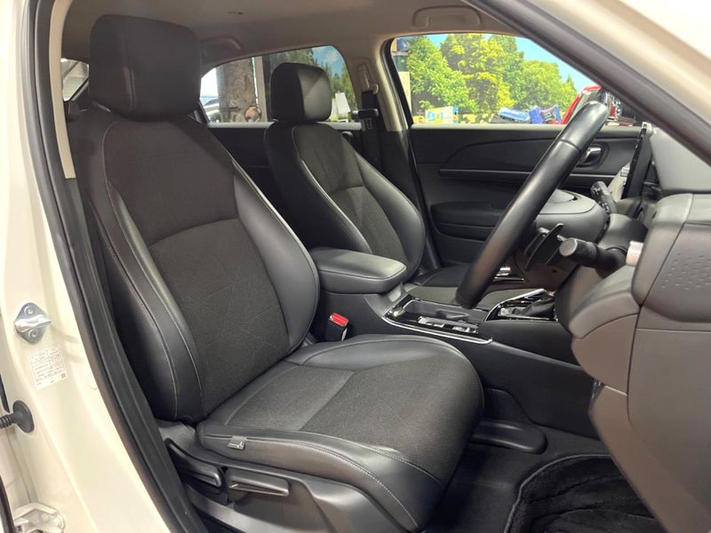 2022 Honda Vezel 6AA-RV5 (UW-6a9795b51b603)[29]
