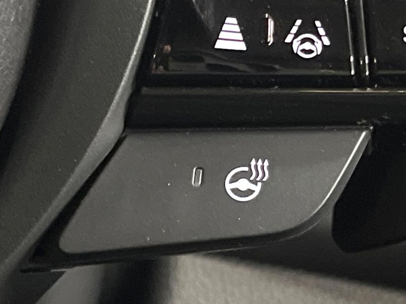 2022 Honda Vezel 6AA-RV5 (UW-6a9795b51b603)[17]
