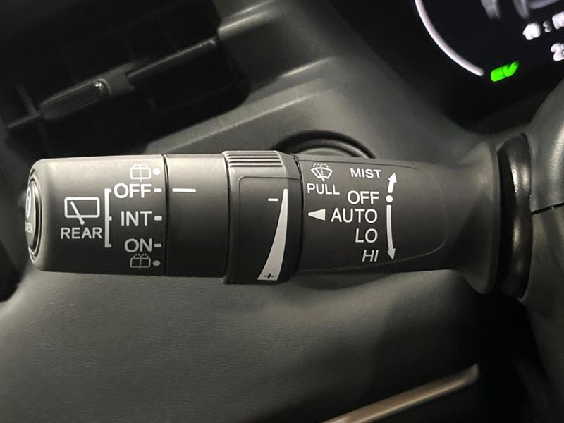 2022 Honda Vezel 6AA-RV5 (UW-6a9795b51b603)[19]