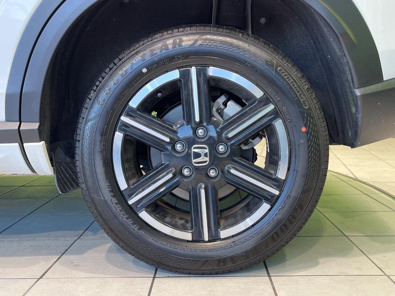 2023 Honda Vezel 6AA-RV5 (UW-6a9795b76f648)[12]