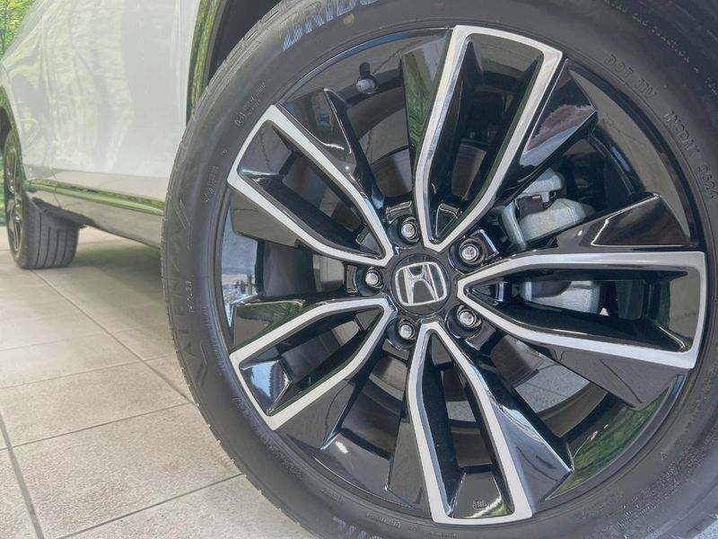 2025 Honda Vezel 6AA-RV5 (UW-6a9795bc212ee)[28]