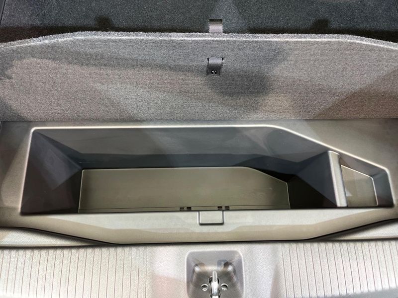 2023 Honda Vezel 6AA-RV6 (UW-6a9795bf2b8c7)[24]