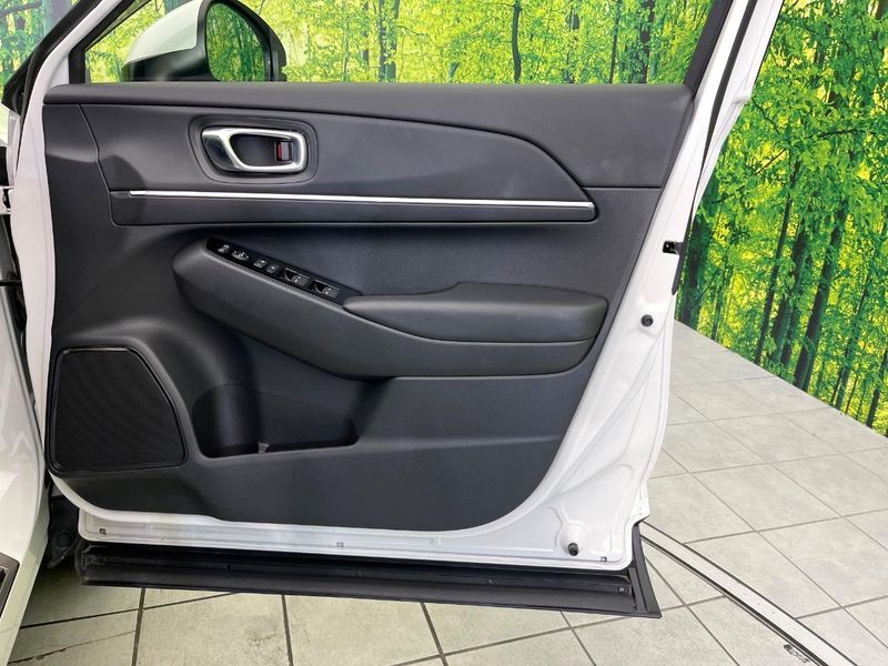 2024 Honda Vezel 6AA-RV6 (UW-6a9795bf49abd)[28]