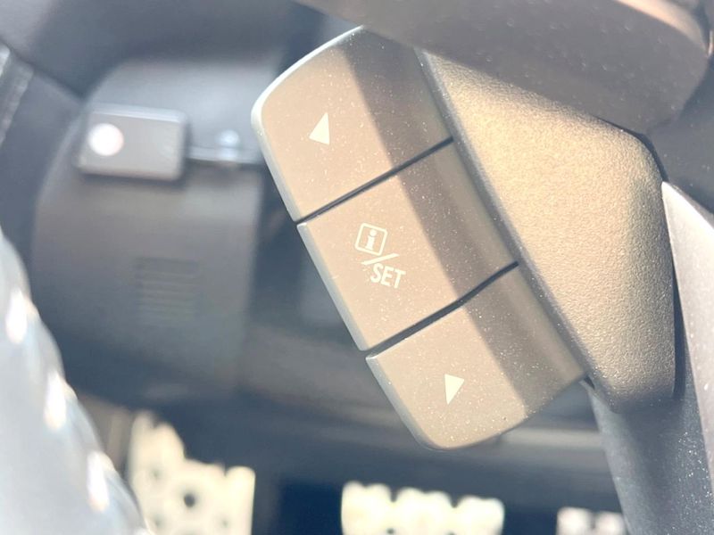 2021 Subaru Forester 5AA-SKE (UW-6a9795d87a9f3)[25]