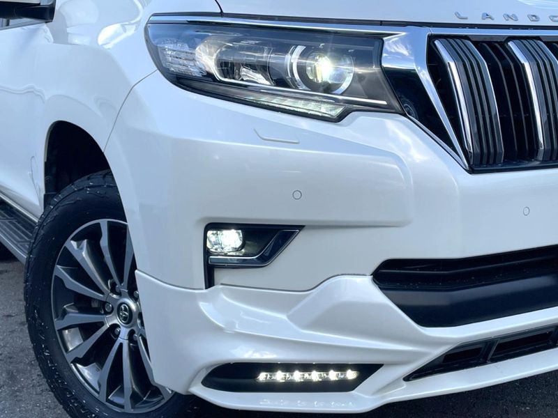 2020 Toyota Land Cruiser Prado CBA-TRJ150W (UW-6a9795e91a6f5)[8]