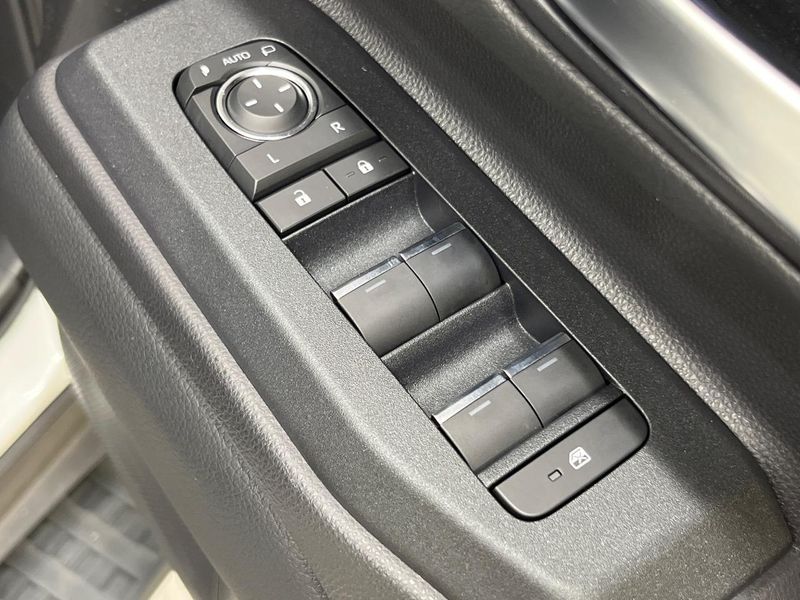 2024 Toyota Land Cruiser 250 3BA-TRJ250W (UW-6a9795f47d209)[16]