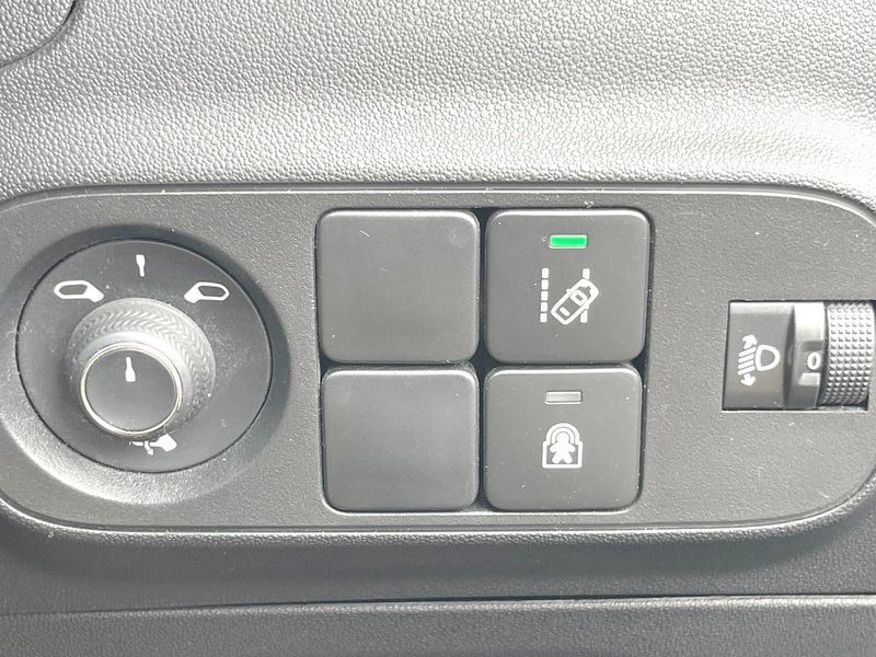 2020 Citroen C3 3BA-B6HN05 (UW-6a9795ff5dd6d)[28]