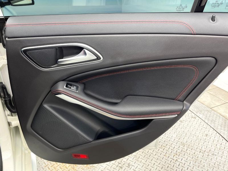 2018 Mercedes Benz CLA Class DBA-117351 (UW-6a979612e0b9a)[22]