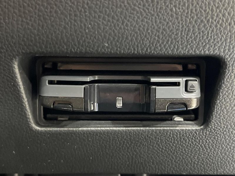 2019 Suzuki Swift DBA-ZC83S (UW-6a97962bece5f)[27]