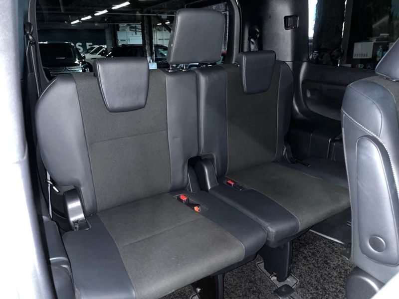 2017 Toyota Noah DBA-ZRR80W (UW-6a97963b71e57)[23]