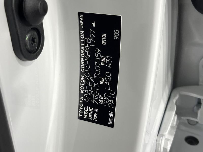 2024 Toyota Corolla Cross 6AA-ZVG13 (UW-6a9796514c7f1)[1]