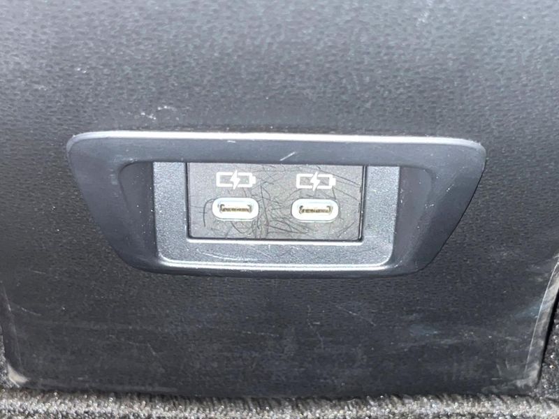 2024 Toyota Corolla Cross 6AA-ZVG13 (UW-6a979655aa72c)[18]