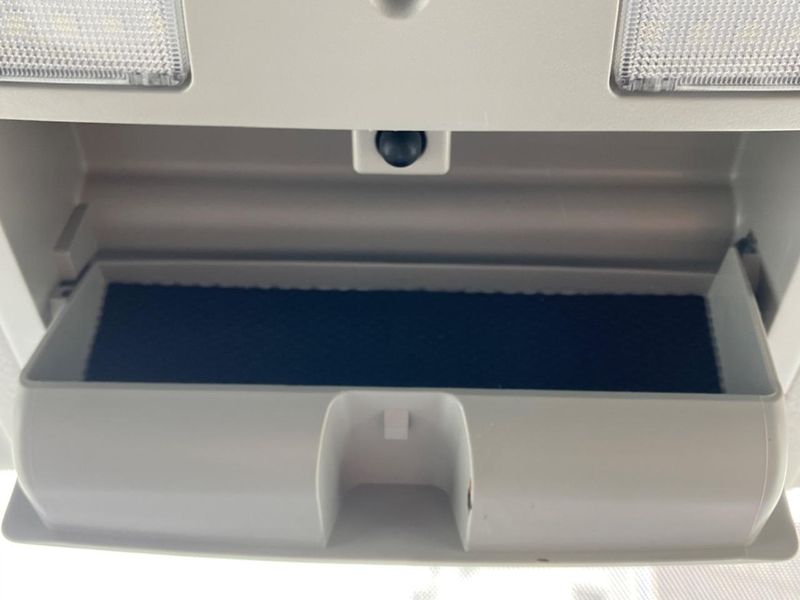 2010 Toyota Prius DAA-ZVW30 (UW-6a97965e32a57)[27]