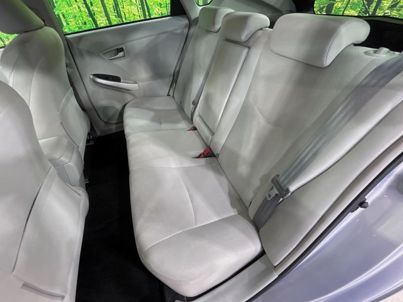 2012 Toyota Prius DAA-ZVW30 (UW-6a97965f515df)[15]