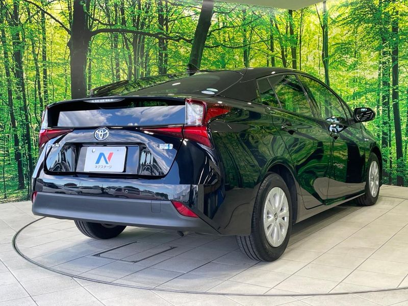 2020 Toyota Prius DAA-ZVW51 (UW-6a97966c62f2a)[25]