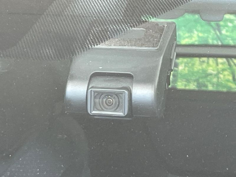 2020 Toyota Prius DAA-ZVW51 (UW-6a97966c62f2a)[5]