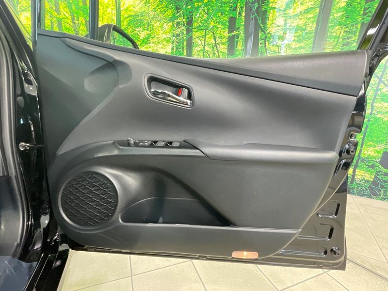 2020 Toyota Prius DAA-ZVW51 (UW-6a97966c62f2a)[22]