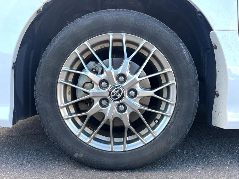 2019 Toyota Voxy DAA-ZWR80W (UW-6a97967ddd5a5)[9]