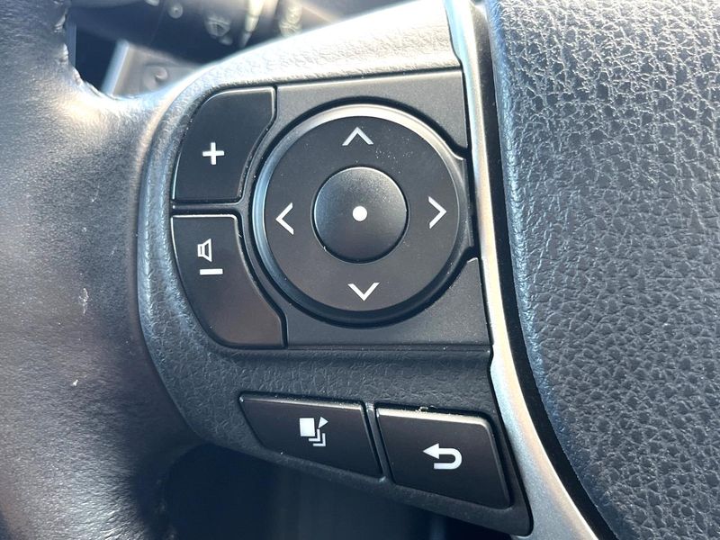 2019 Toyota Voxy DAA-ZWR80W (UW-6a97967ddd5a5)[19]