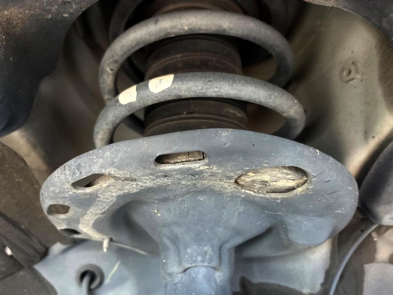 2019 Toyota Voxy DAA-ZWR80W (UW-6a97967ddd5a5)[5]