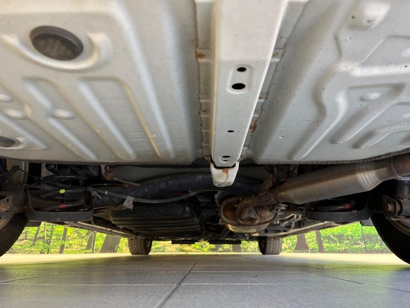2019 Toyota Voxy DAA-ZWR80W (UW-6a97967f2b5e0)[26]