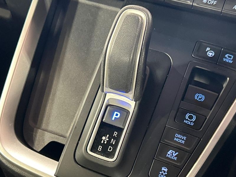 2022 Toyota Voxy 6AA-ZWR90W (UW-6a979682eee47)[28]