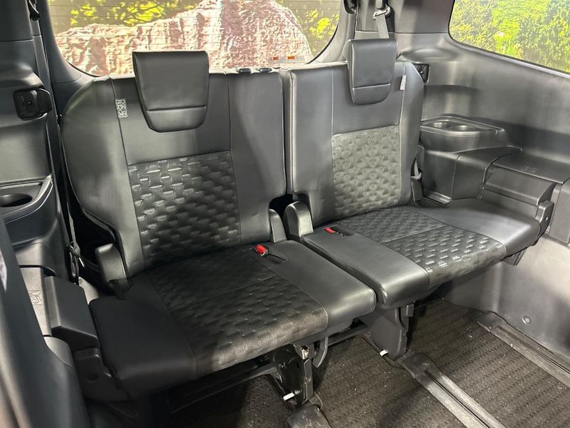 2022 Toyota Voxy 6AA-ZWR90W (UW-6a979682eee47)[20]