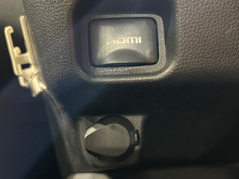 2022 Toyota Voxy 6AA-ZWR90W (UW-6a979682eee47)[29]