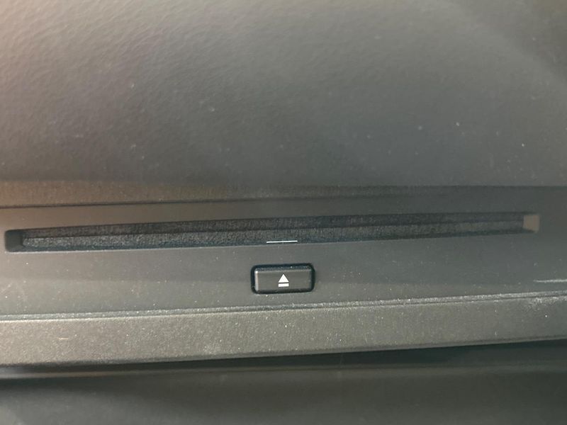 2022 Toyota Voxy 6AA-ZWR90W (UW-6a979682eee47)[4]