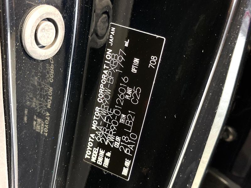 2023 Toyota Voxy 6AA-ZWR90W (UW-6a97968907e95)[1]