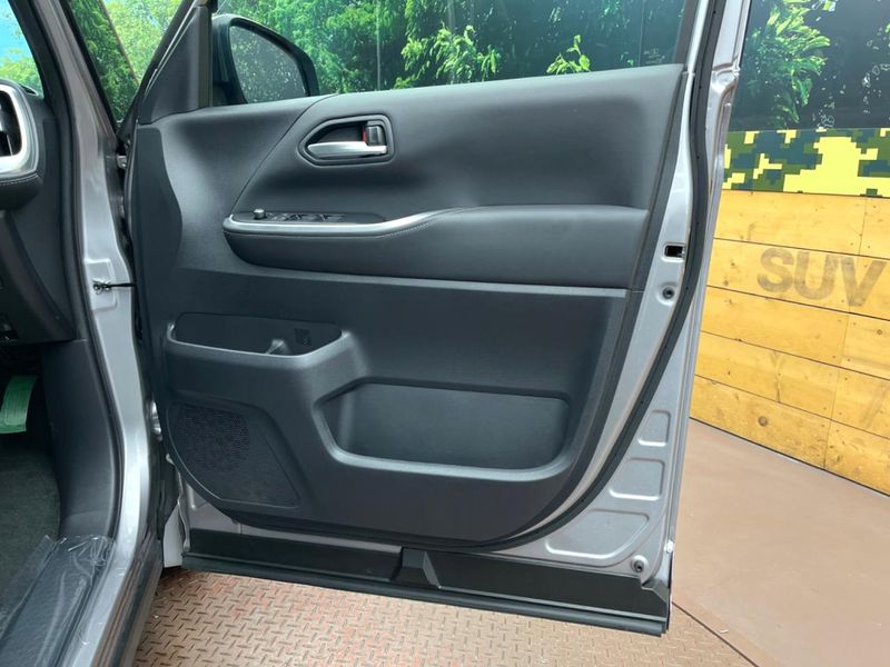 2024 Toyota Noah 6AA-ZWR90W (UW-6a97968c368e2)[25]