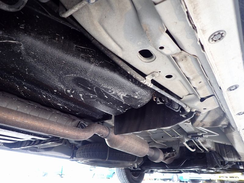 2007 Toyota Voxy DBA-ZRR70G (UW-6a98d868a4a52)[16]