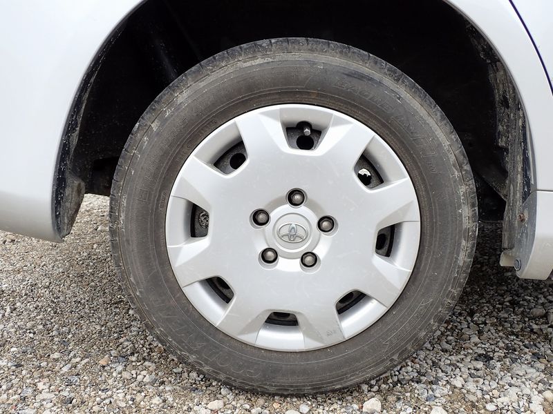 2007 Toyota Voxy DBA-ZRR70G (UW-6a98d868a4a52)[10]