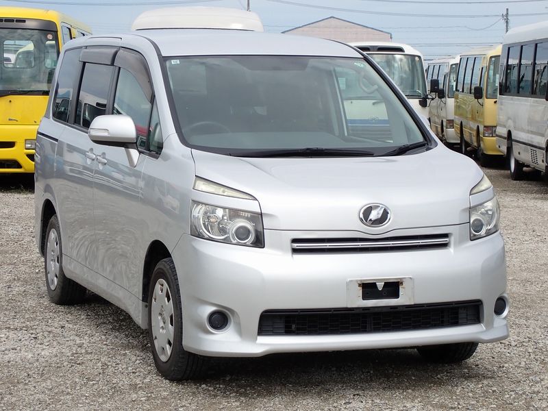 2007 Toyota Voxy DBA-ZRR70G (UW-6a98d868a4a52)[6]